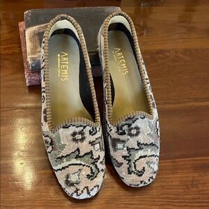 Artemis Design Co. Kilim Carpet Loafer